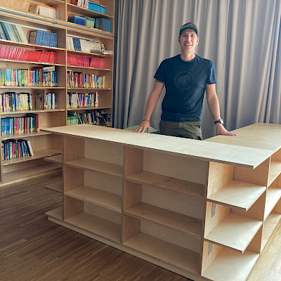neus Bücherregal - Danke Elternverein