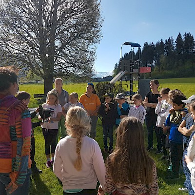 Bauernhofbesuch der 3. Klassen